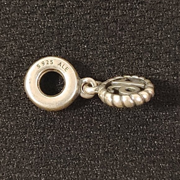 Exquiste Pandora 925 Sterling Silver "Sweet 16" Dangle Charm Bead 790494 - Picture 4 of 4